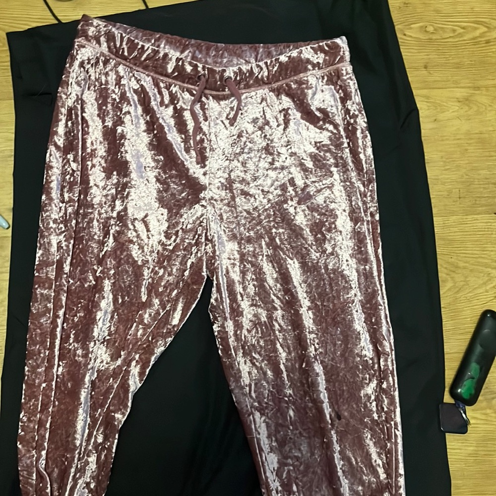 Pink velvet yoga pants/leggings